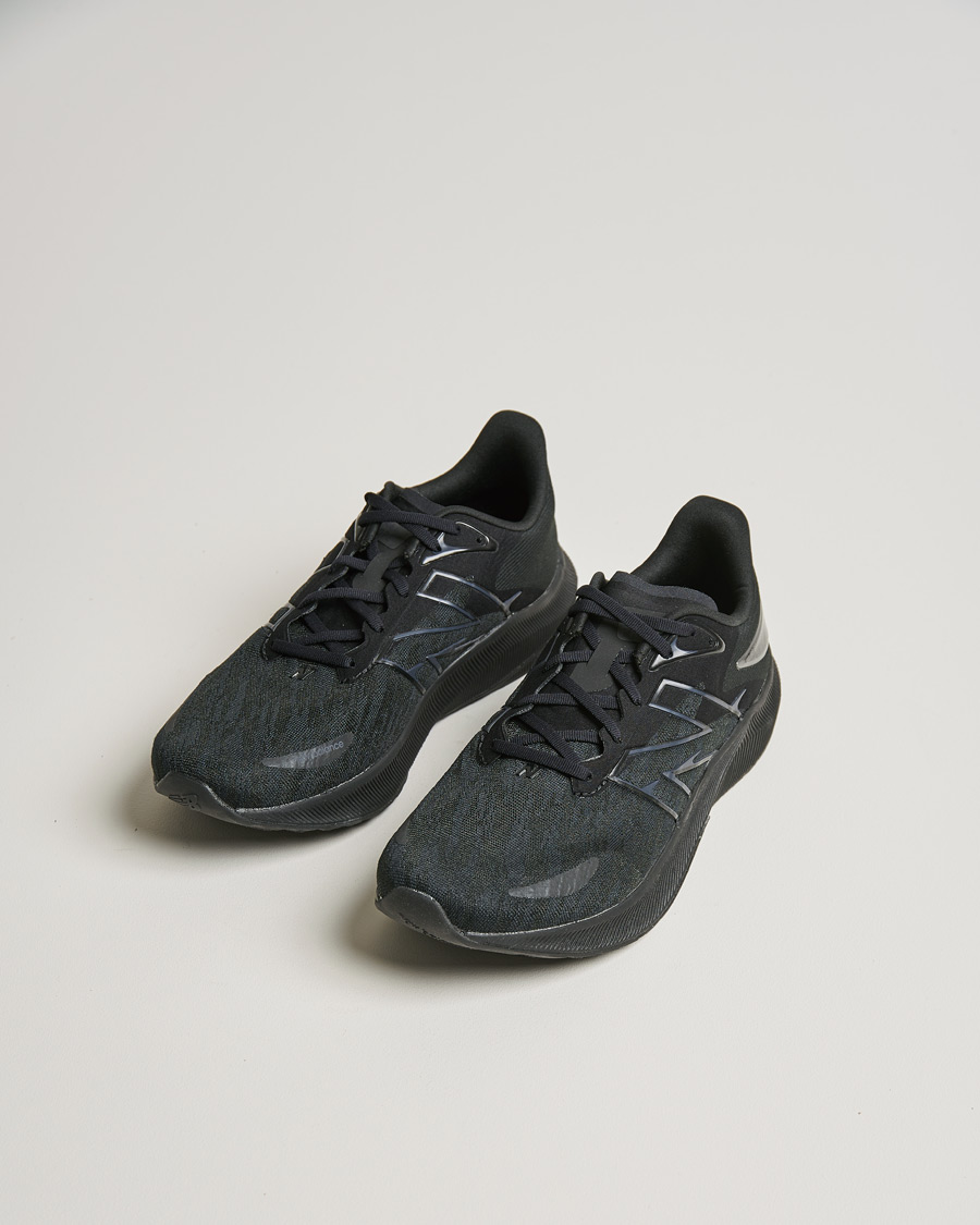 Herr | New Balance Running FuelCell Propel v3 Black US7,5 - EU40,5 | New Balance Running | FuelCell Propel v3 Black US7,5 - EU40,5
