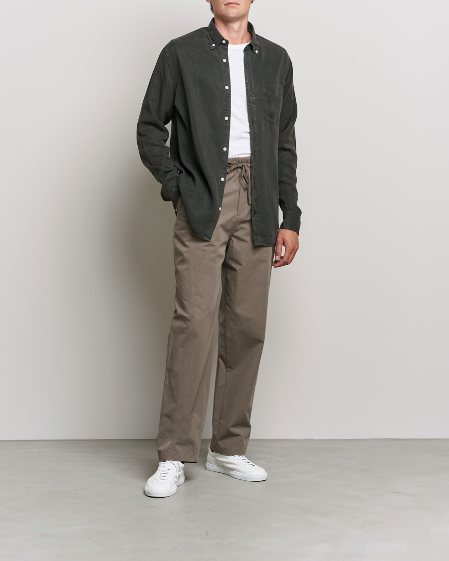 Herr | Skjortor | NN07 | Levon Tencel Shirt Dark Army