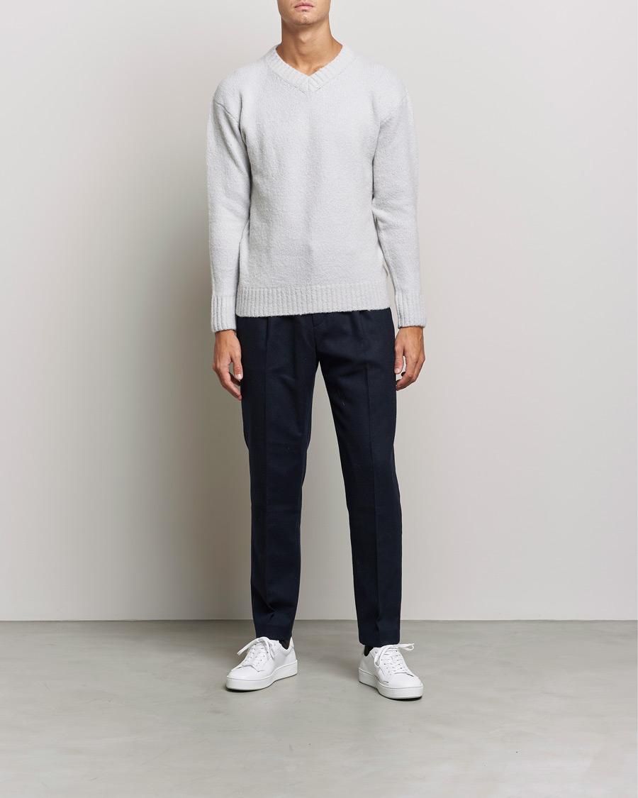 Herr |  | NN07 | Grayson Knitted V-Neck Sweater Light Grey