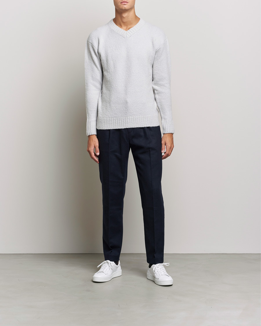 Herr | Tröjor | NN07 | Grayson Knitted V-Neck Sweater Light Grey