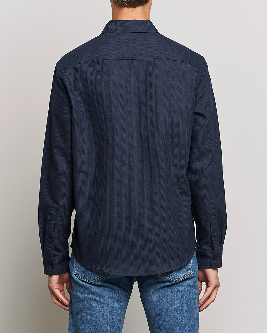 Herr | Skjortor | Tiger of Sweden | Noel P Herringbone Shirt Night Blue
