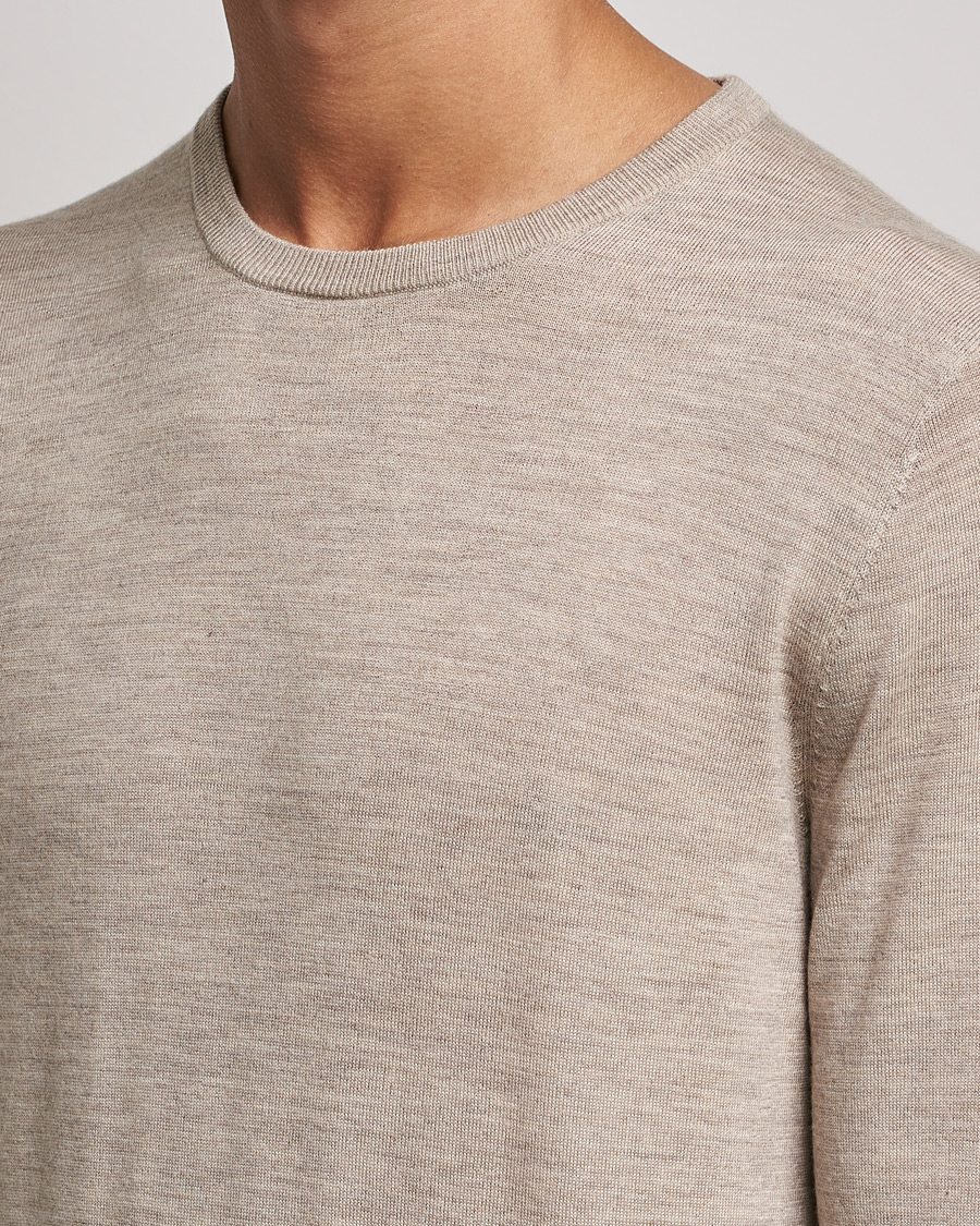 Herr | Tröjor | Tiger of Sweden | Nichols Extra Fine Merino Crew Neck Beige Melange