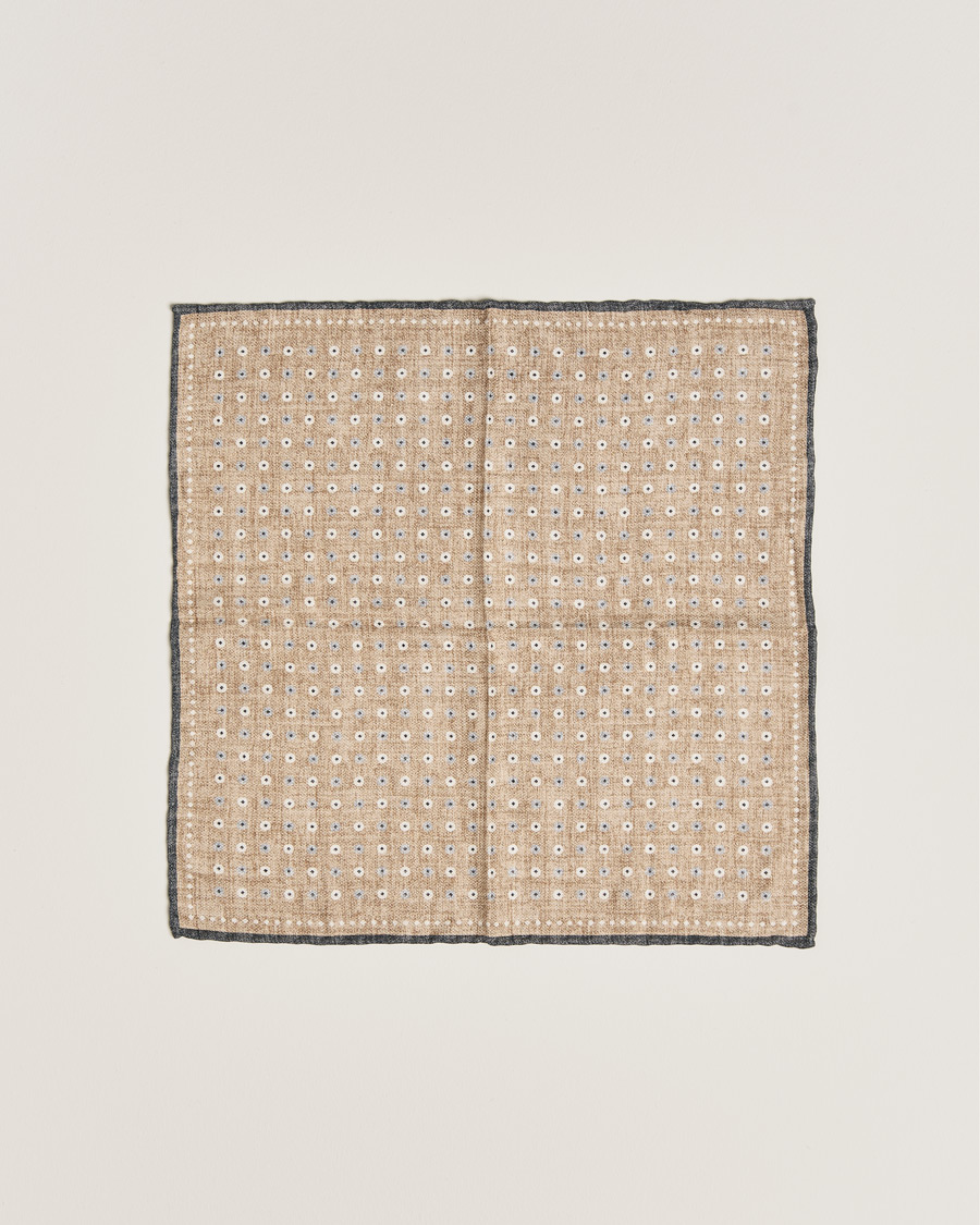 Herr | Brunello Cucinelli Micro Dot Pocket Square Beige/Blue | Brunello Cucinelli | Micro Dot Pocket Square Beige/Blue