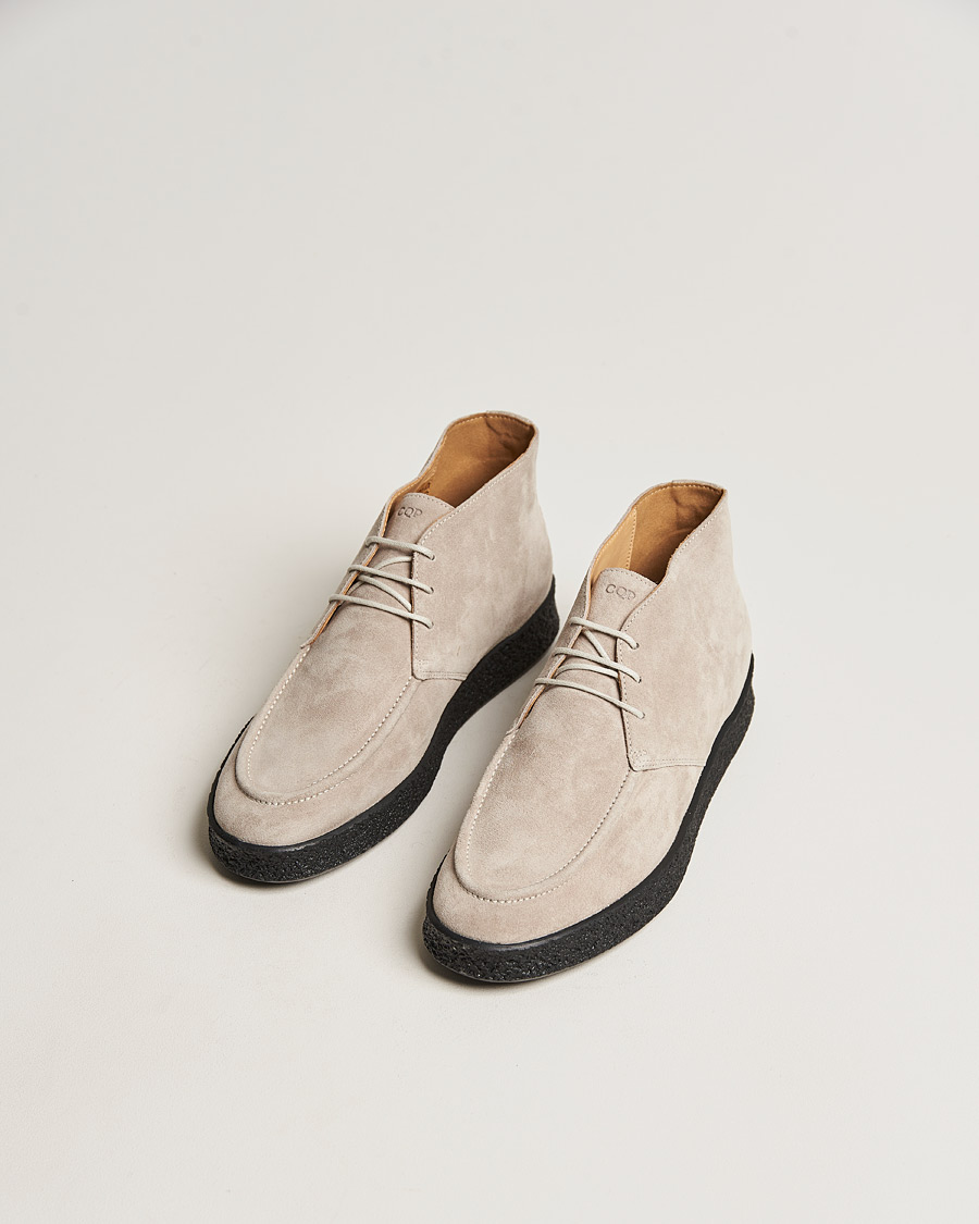 Herr | New Nordics | C.QP | Plana Suede Chukka Boot Taupe