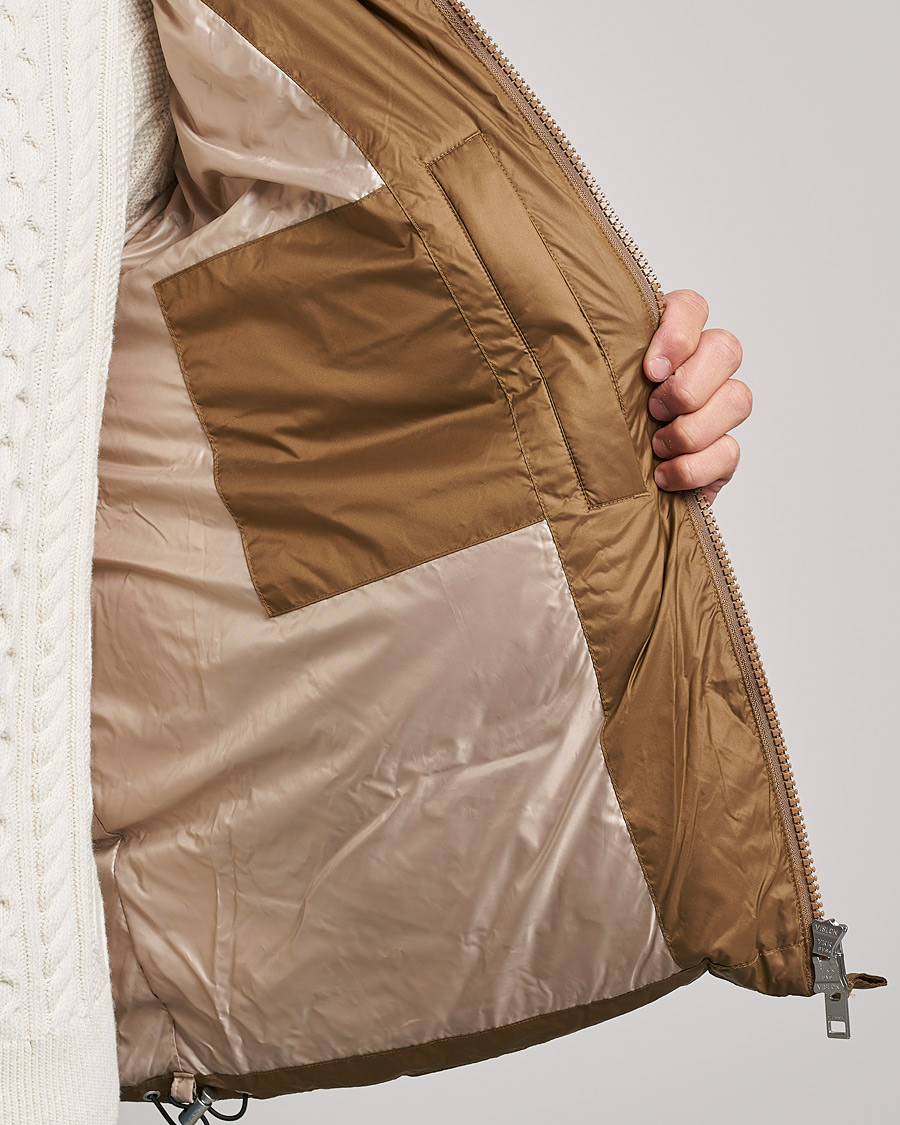 Herr | Jackor | GANT | Shiny Puffer Hooded Jacket Toffee Beige