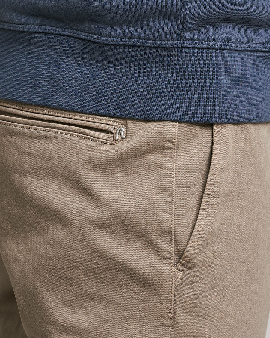 Herr | Byxor | Replay | Benni Hyperflex X-Lite Chinos Sand