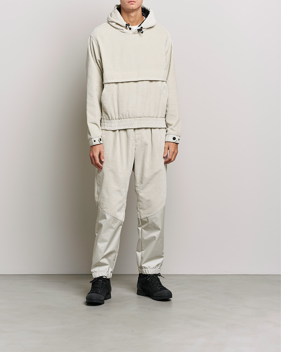 Herr | Moncler | Moncler Grenoble | Stretch Corduroy Hoodie Off White