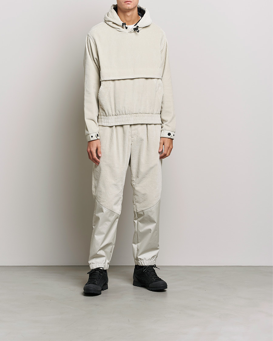 Herr | Jackor | Moncler Grenoble | Stretch Corduroy Hoodie Off White