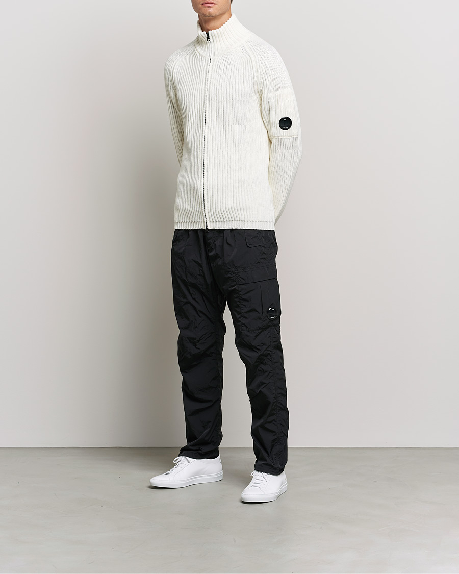Herr | Tröjor | C.P. Company | Merino Wool Full Zip Lens Cardigan White