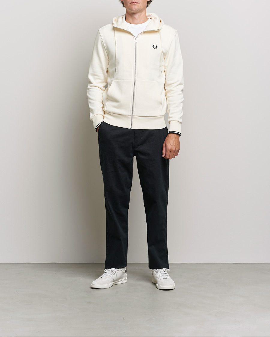 Herr | Tröjor | Fred Perry | Hooded Zip Sweatshirt Ecru