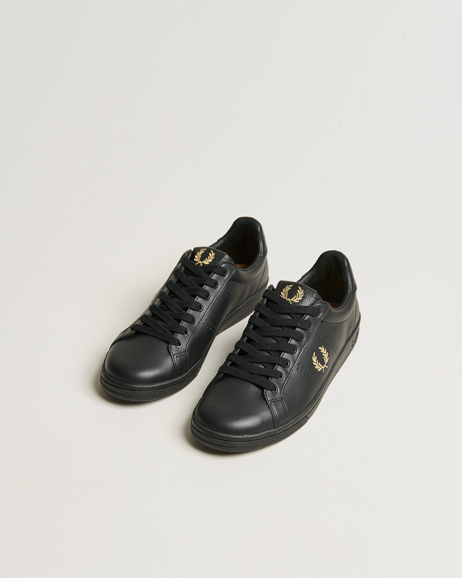 Herr | Skor | Fred Perry | B721 Leather Tab Sneaker Black Gold