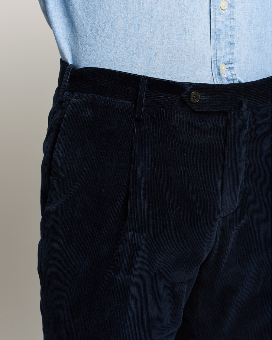 Herr | Byxor | PT01 | Slim Fit Pleated Corduroy Trousers Navy