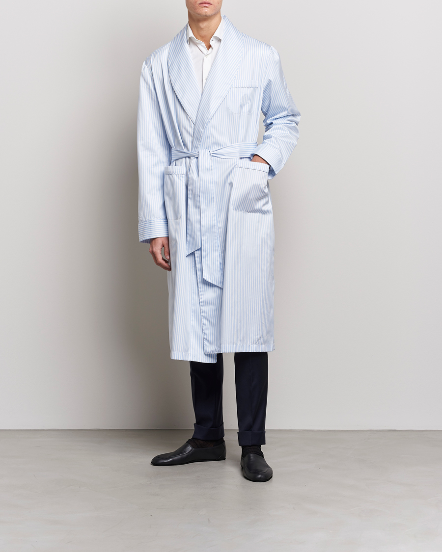 Herr | Pyjamas & Morgonrockar | Finamore Napoli | Levante Popeline Robe Light Blue Stripe