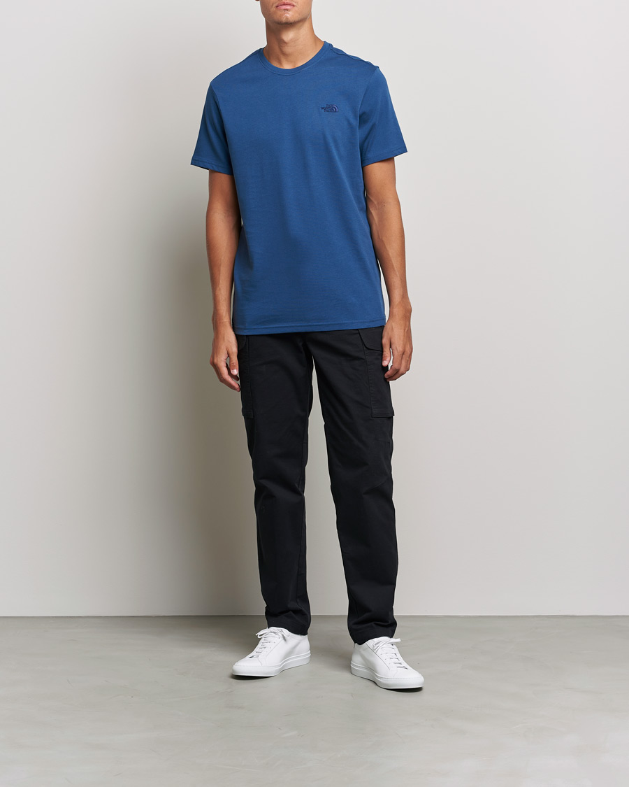 Herr | T-Shirts | The North Face | Premium Simple Logo Tee Navy