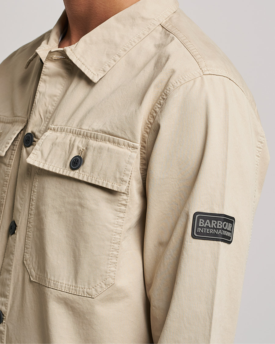 Herr | Skjortor | Barbour International | Adey Pocket Overshirt Oyster