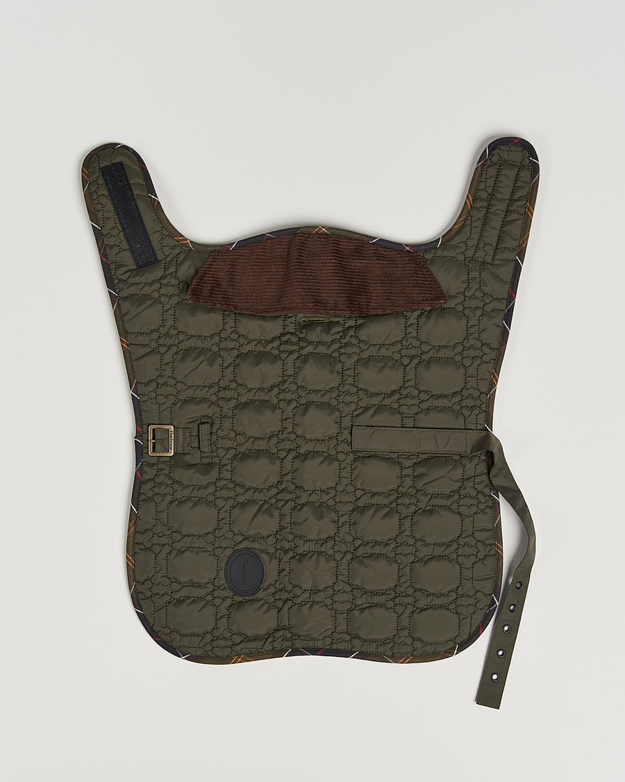 Herr |  | Barbour Lifestyle | Dogbone Quilted Dog Coat Olive