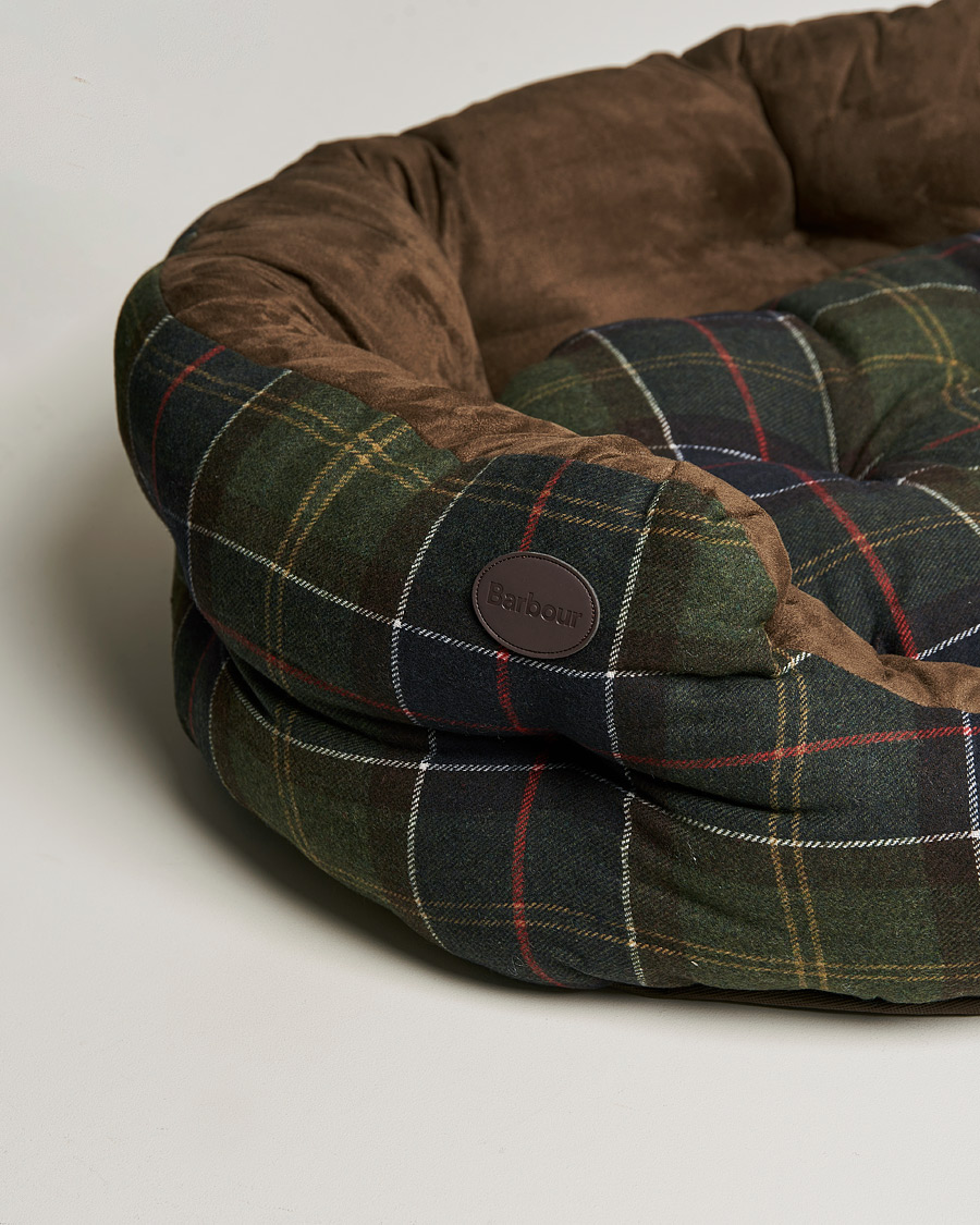 Herr |  | Barbour Lifestyle | Luxury Dog Bed 35' Classic Tartan