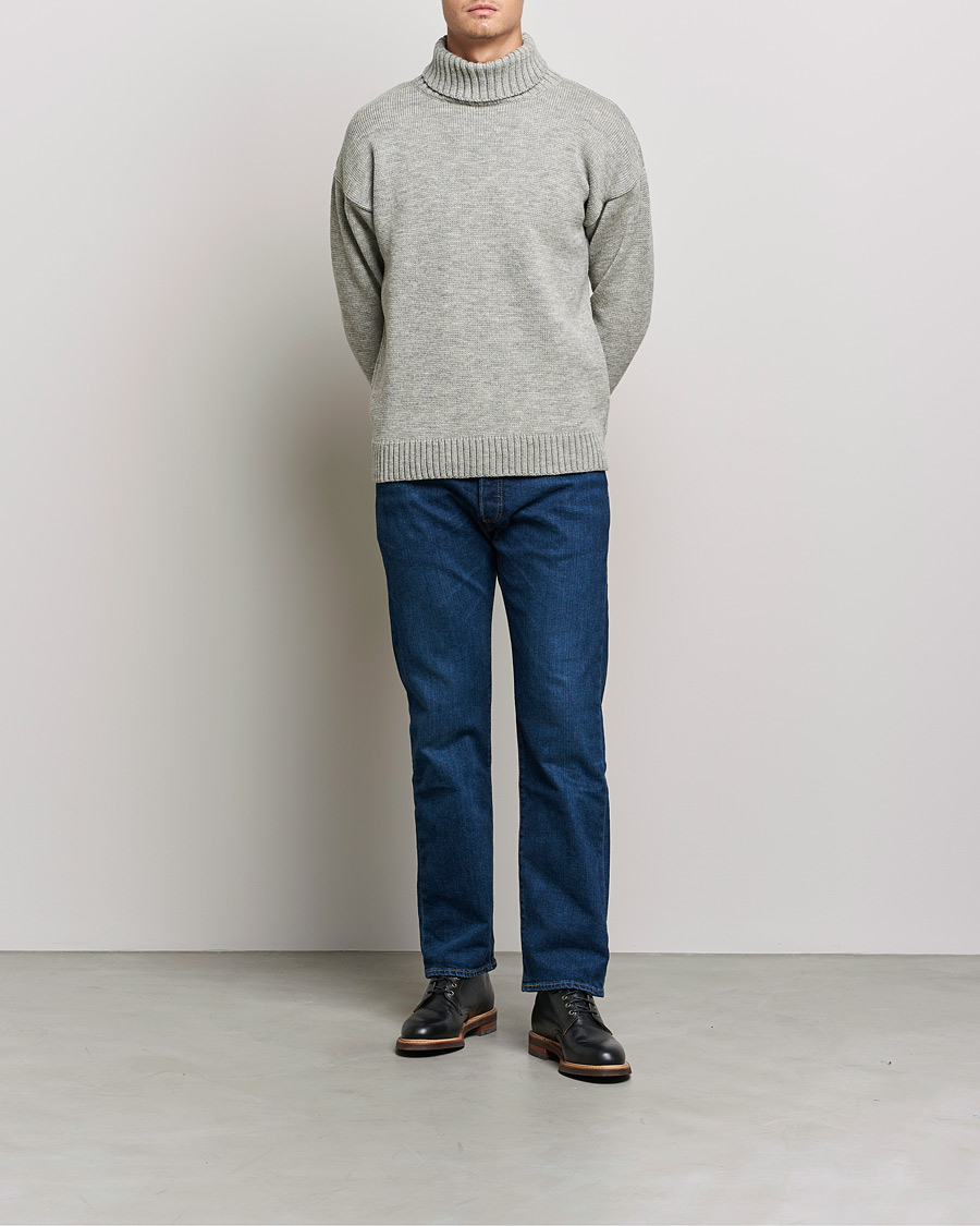 Herr | Tröjor | Gloverall | Submariner Chunky Wool Roll Neck Light Grey