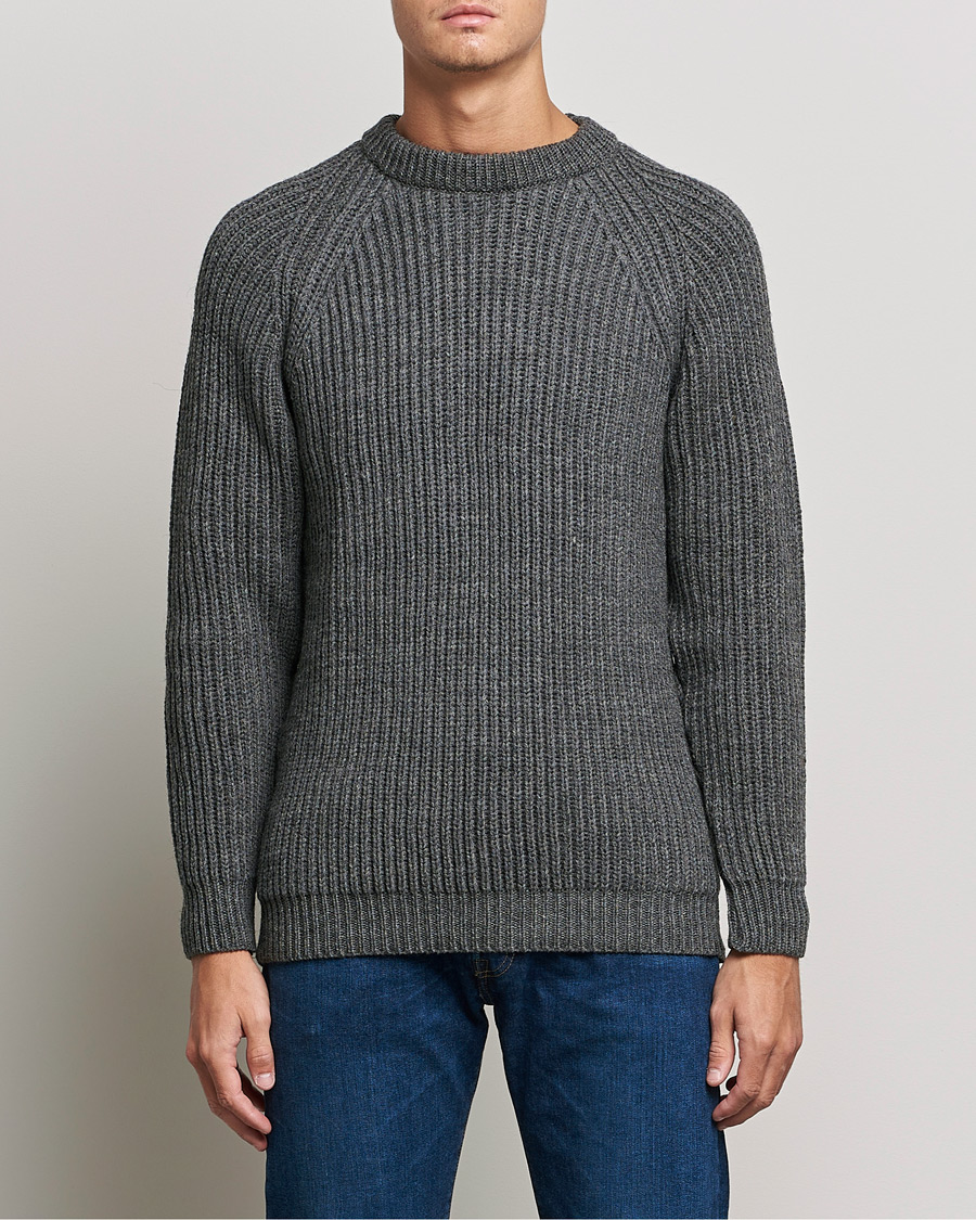 Herr | Tröjor | Gloverall | Fisherman Rib Chunky Wool Crew Neck Grey