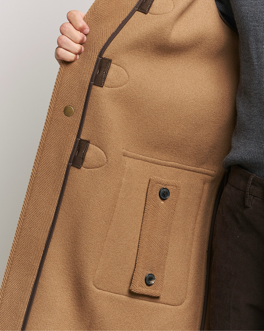Herr | Jackor | Gloverall | Edmund Herringbone Wool Duffle Camel