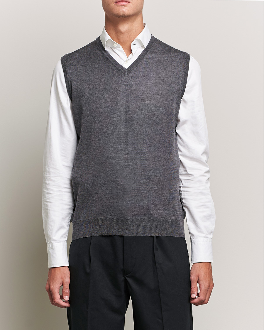 Herr | Tröjor | Oscar Jacobson | Roger Extrafine Merino Vest Grey