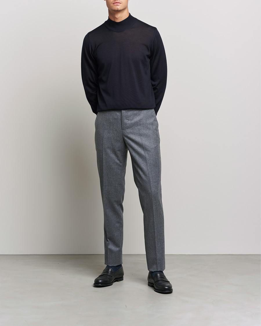 Herr | Tröjor | Oscar Jacobson | Hilton Extrafine Merino Mock Neck Navy