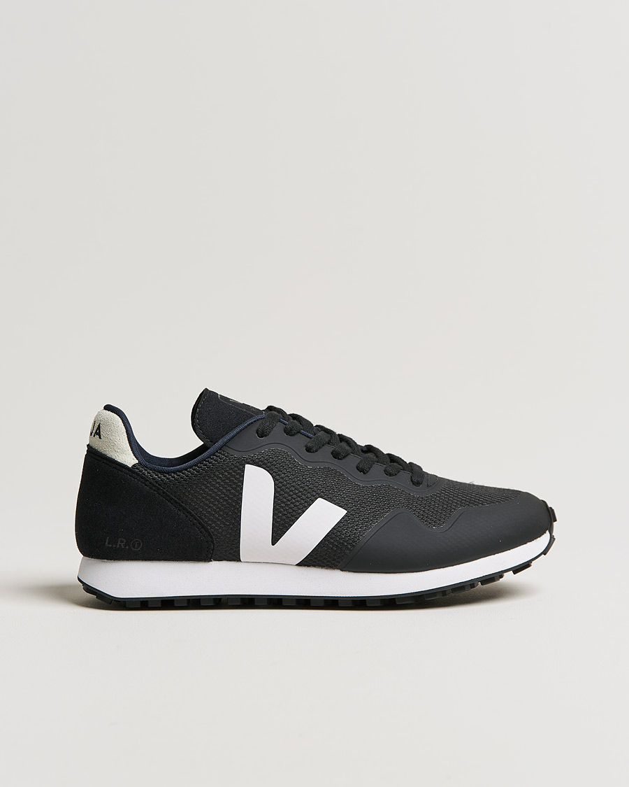 Herr | Veja SDU Vegan Running Sneaker Black White | Veja | SDU Vegan Running Sneaker Black White