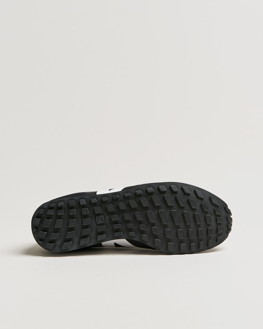 Herr | Veja SDU Vegan Running Sneaker Black White | Veja | SDU Vegan Running Sneaker Black White