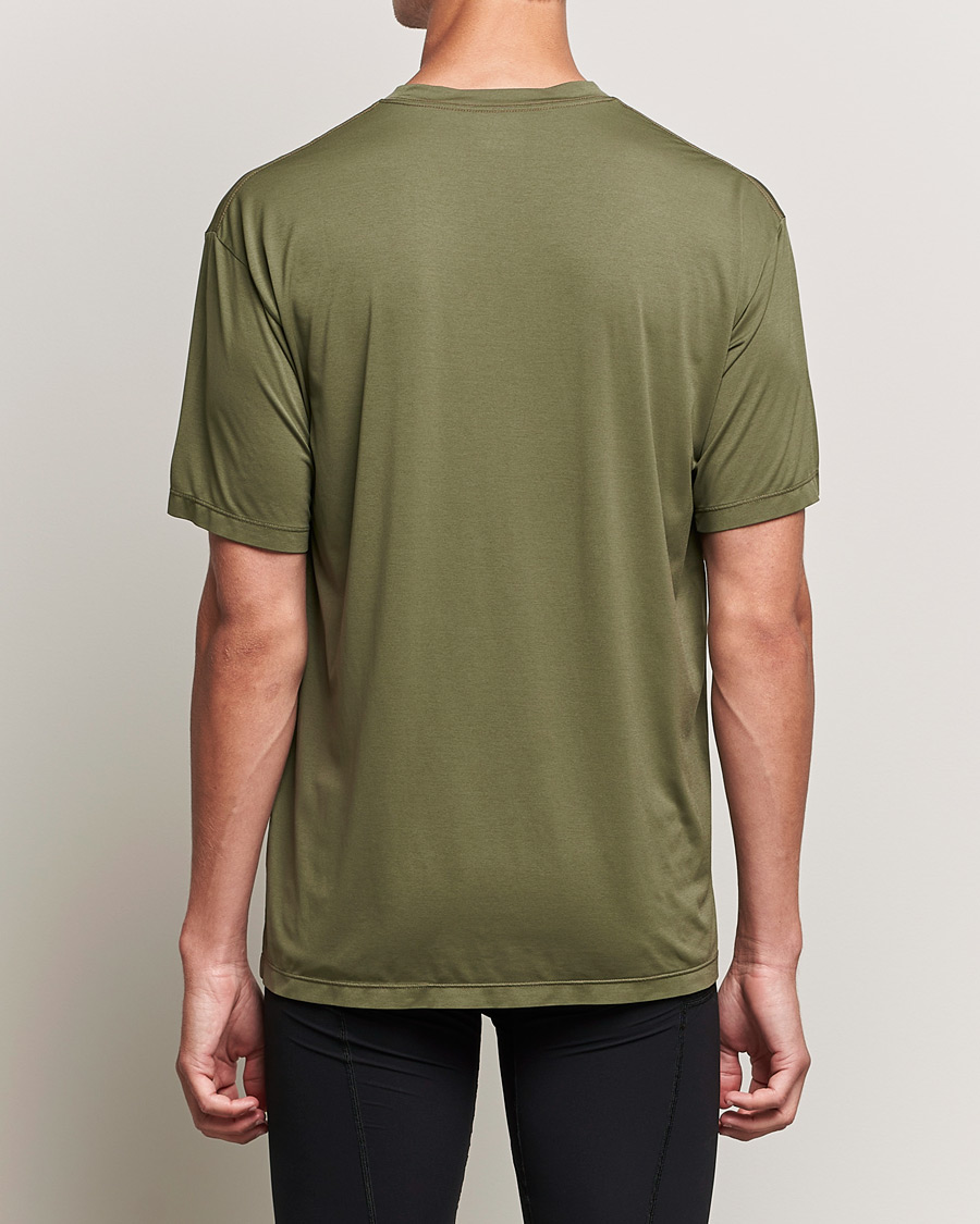 Herr | T-Shirts | Satisfy | AuraLite T-Shirt Olive