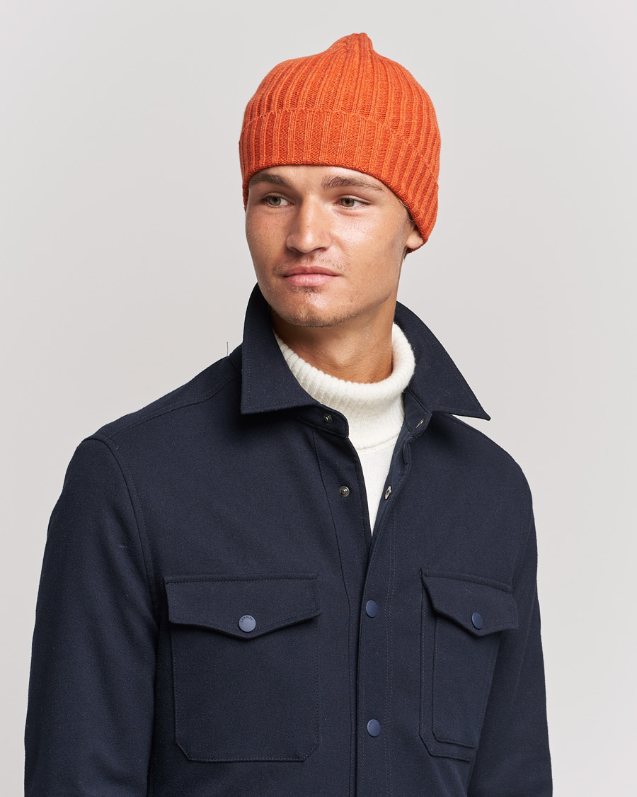 Herr | Piacenza Cashmere Ribbed Cashmere Beanie Orange | Piacenza Cashmere | Ribbed Cashmere Beanie Orange