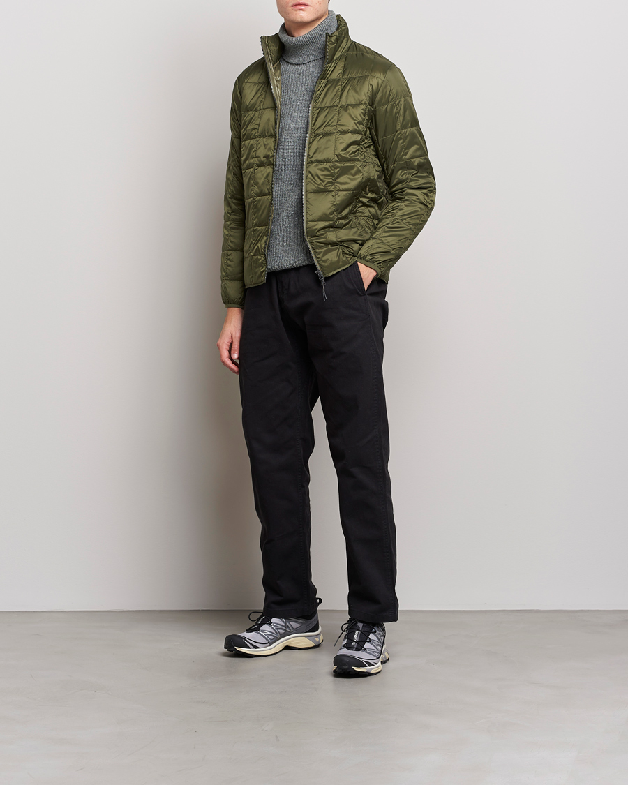 Herr | Jackor | TAION | High Neck Full Zip Lightweight Down Jacket Dark Olive