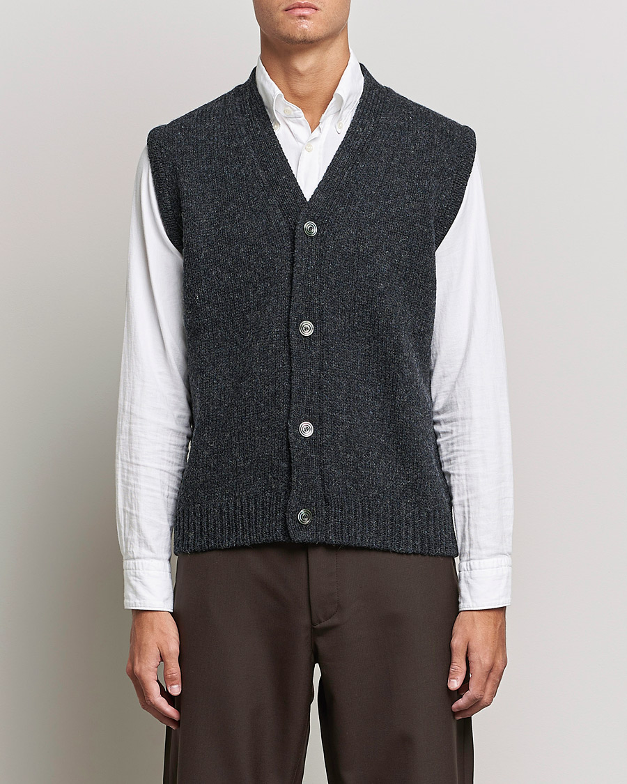 Herr | Tröjor | Sunflower | Steven Knit Vest Dark Grey