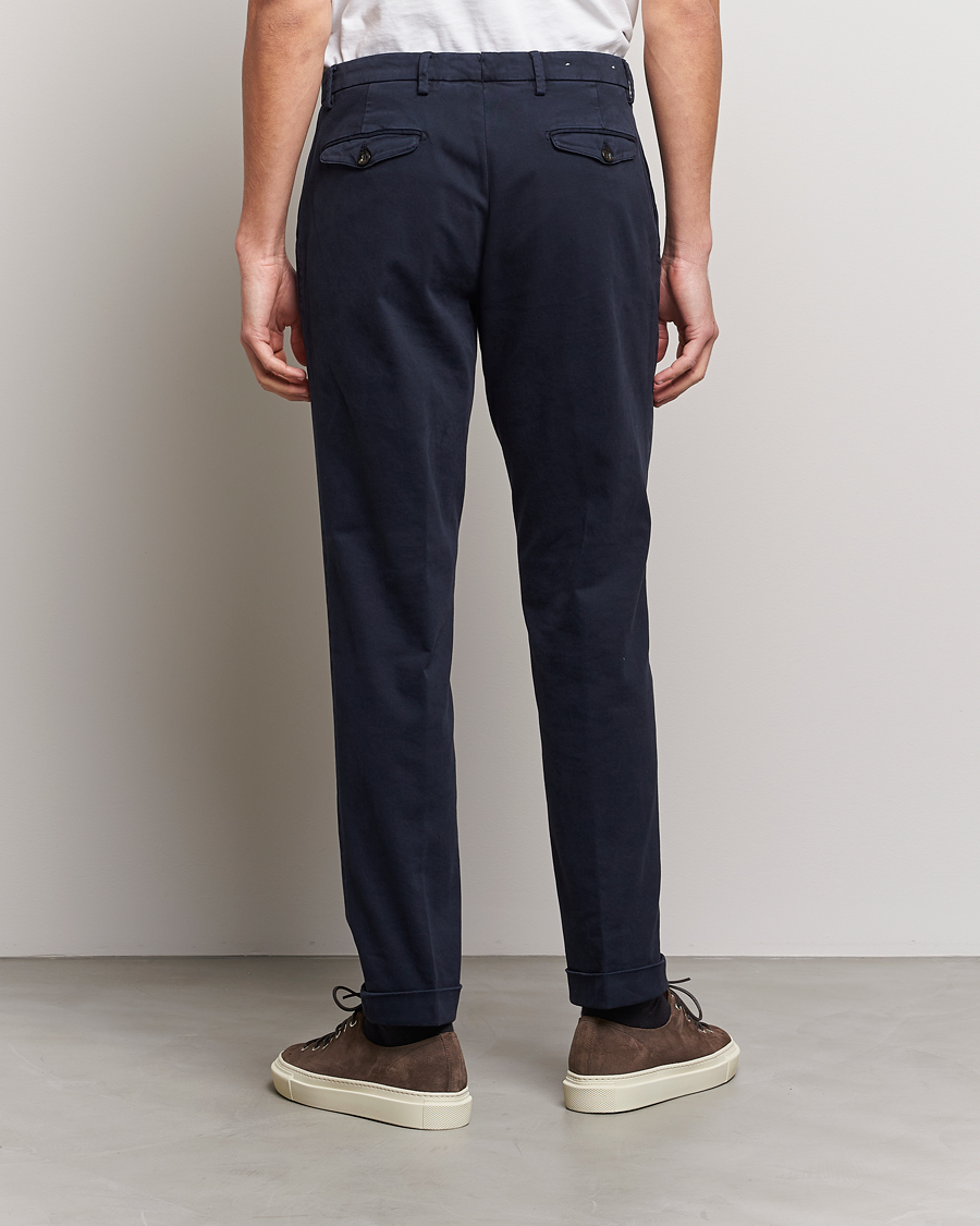 Herr | Byxor | Briglia 1949 | Easy Fit Pleated Cotton Stretch Chino Navy