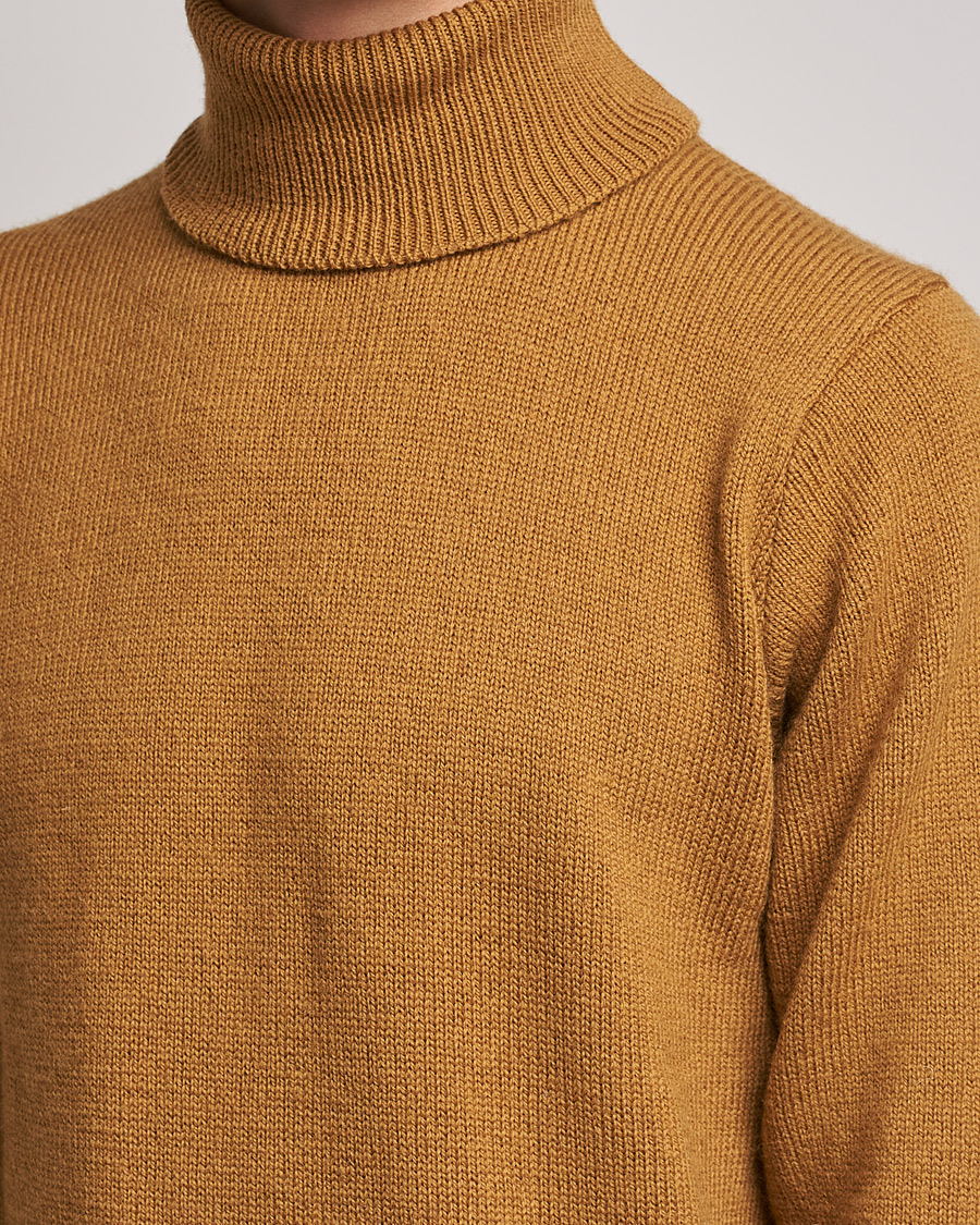 Herr | Tröjor | Peregrine | Maker´s Stitch Merino Polo Wheat
