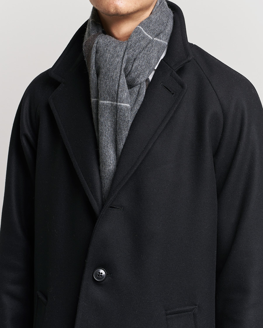Herr | Begg & Co | Begg & Co | Vale Lambswool/Cashmere Needle Check Scarf Grey Multi