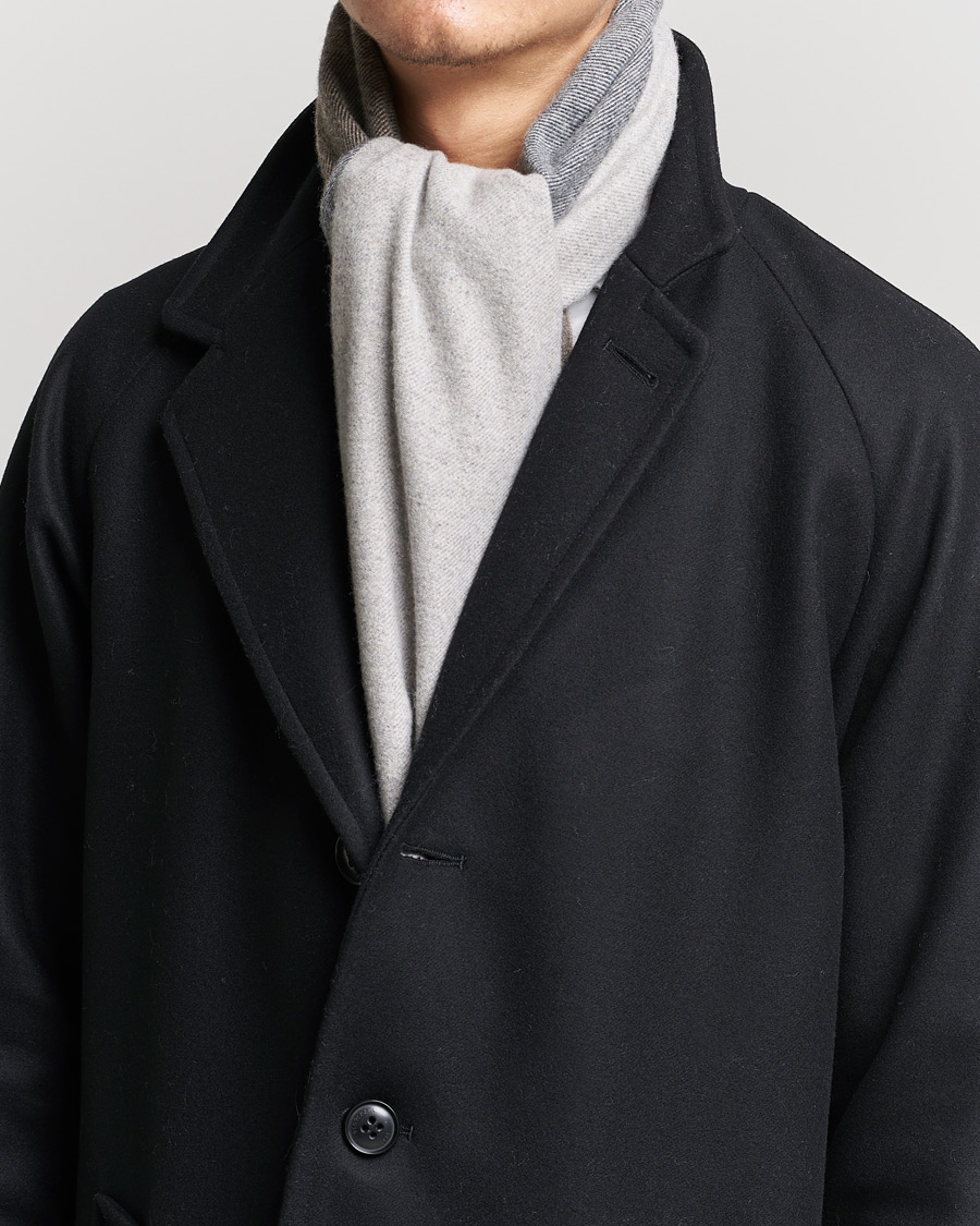Herr | Begg & Co | Begg & Co | Brook Recycled Cashmere/Merino Scarf Natural