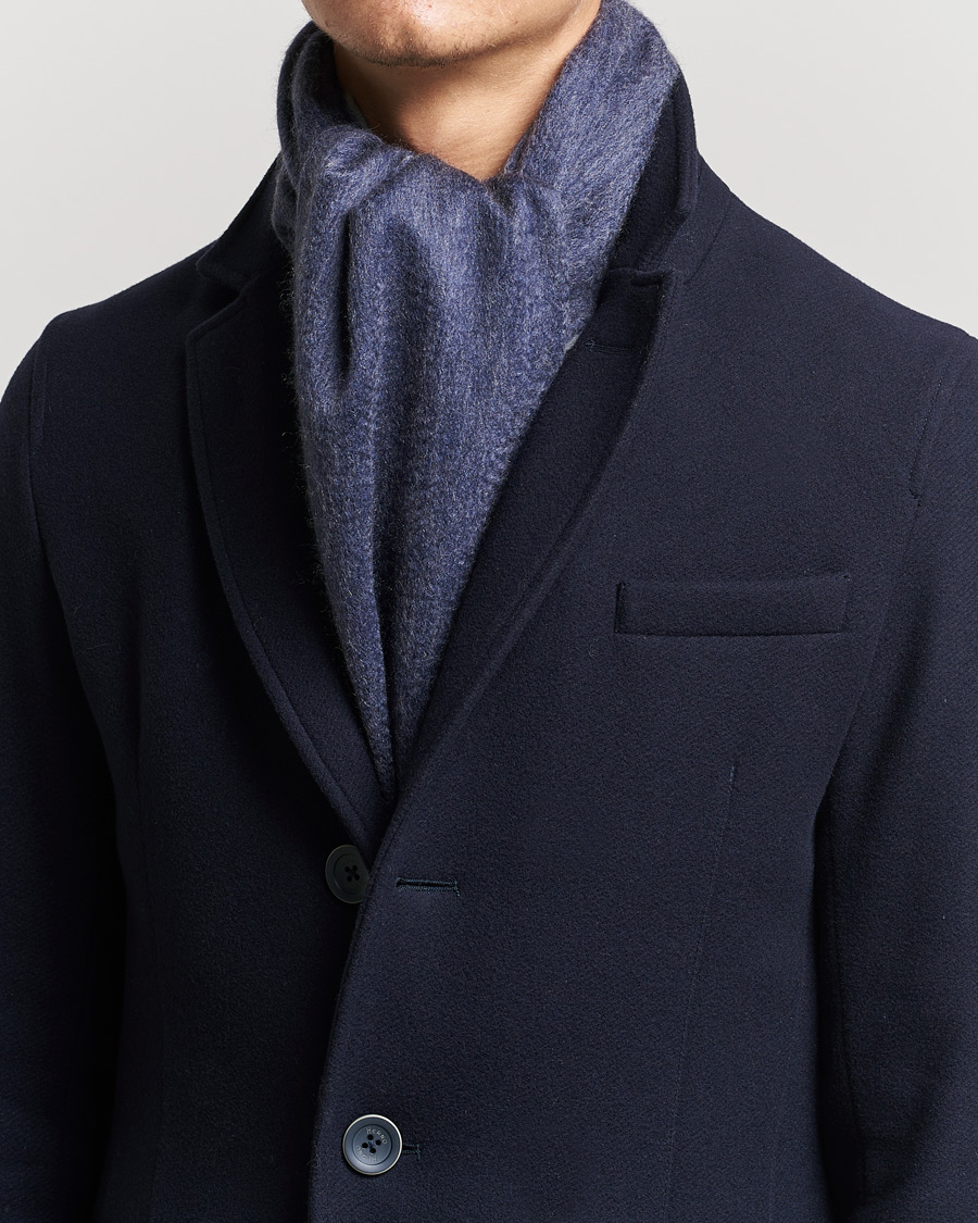 Herr | Begg & Co Arran Reversible Cashmere Scarf Navy/Grey | Begg & Co | Arran Reversible Cashmere Scarf Navy/Grey