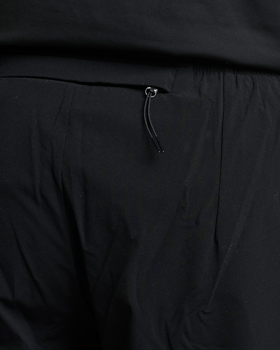 Herr | Shorts | Satisfy | Justice 7 Inch Unlined Shorts Black