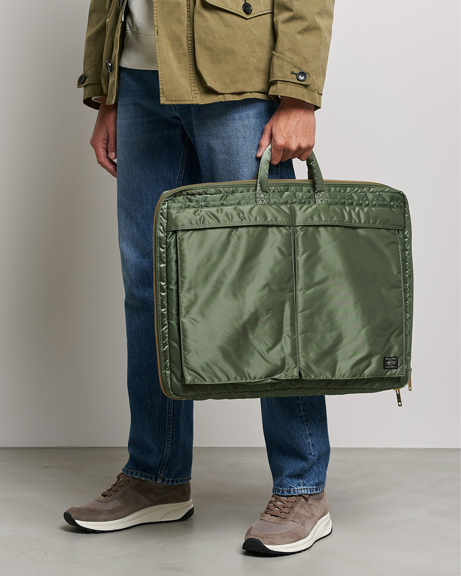 Herr | Väskor | Porter-Yoshida & Co. | Tanker Garment Bag Sage Green