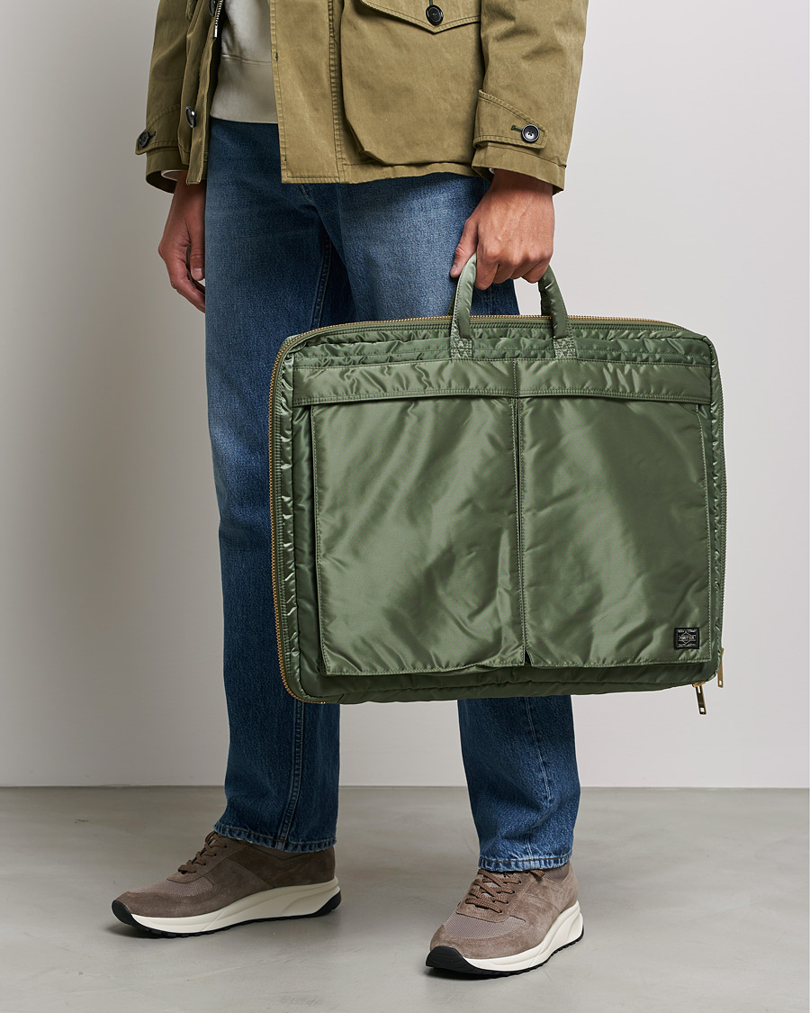 Herr | Porter-Yoshida & Co. Tanker Garment Bag Sage Green | Porter-Yoshida & Co. | Tanker Garment Bag Sage Green