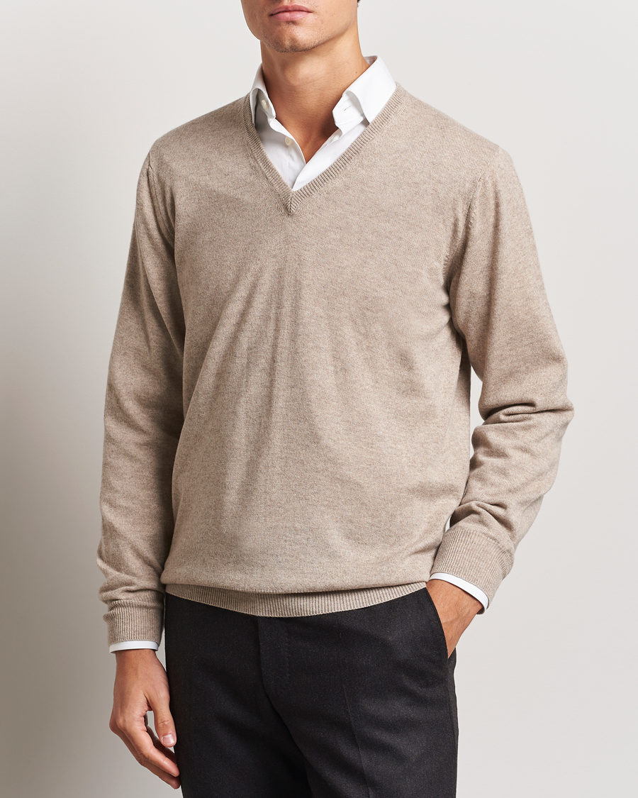 Herr | Tröjor | Piacenza Cashmere | Cashmere V Neck Sweater Beige