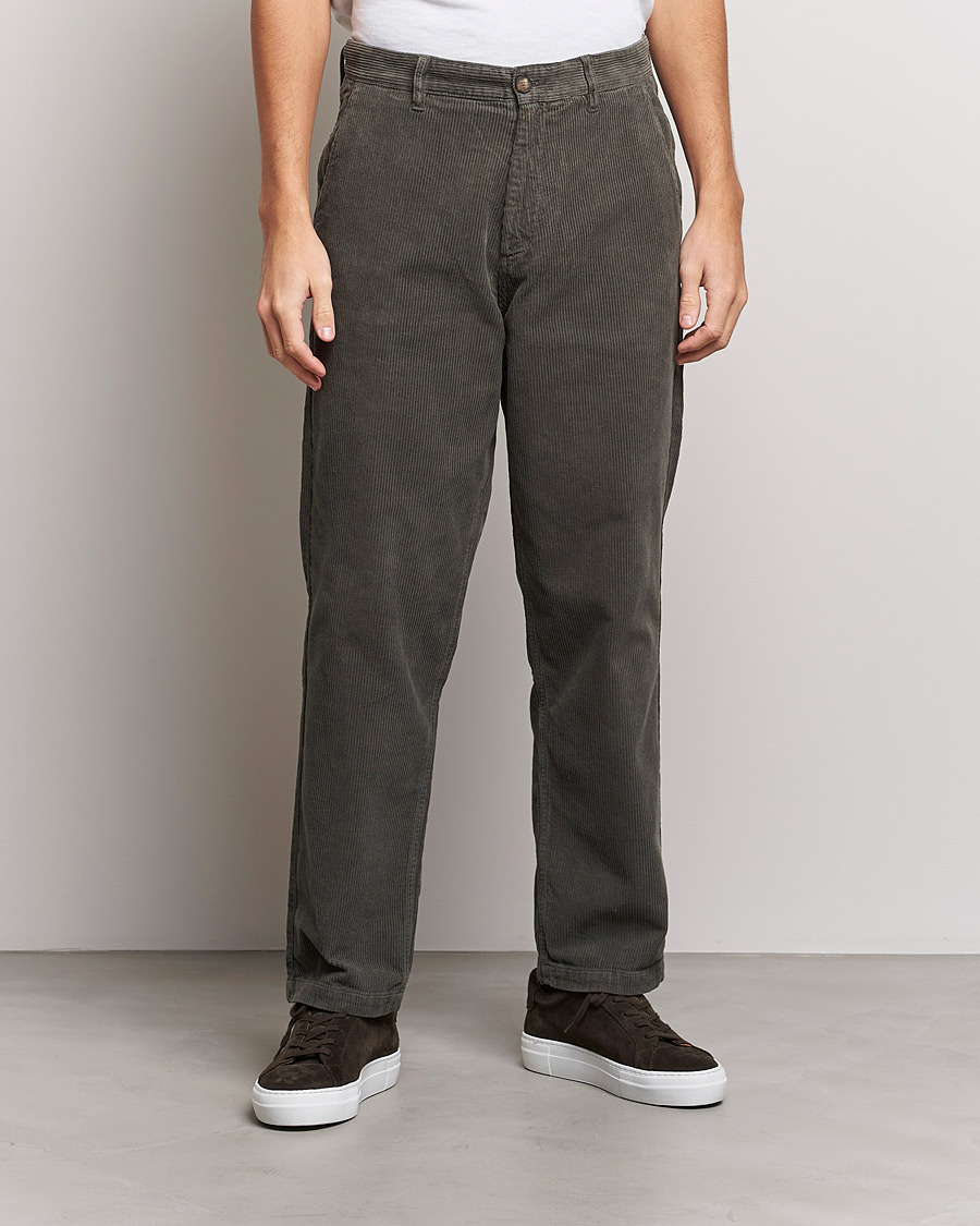 Herr | Manchesterbyxor | A Day's March | Redwood Cord Trousers Olive