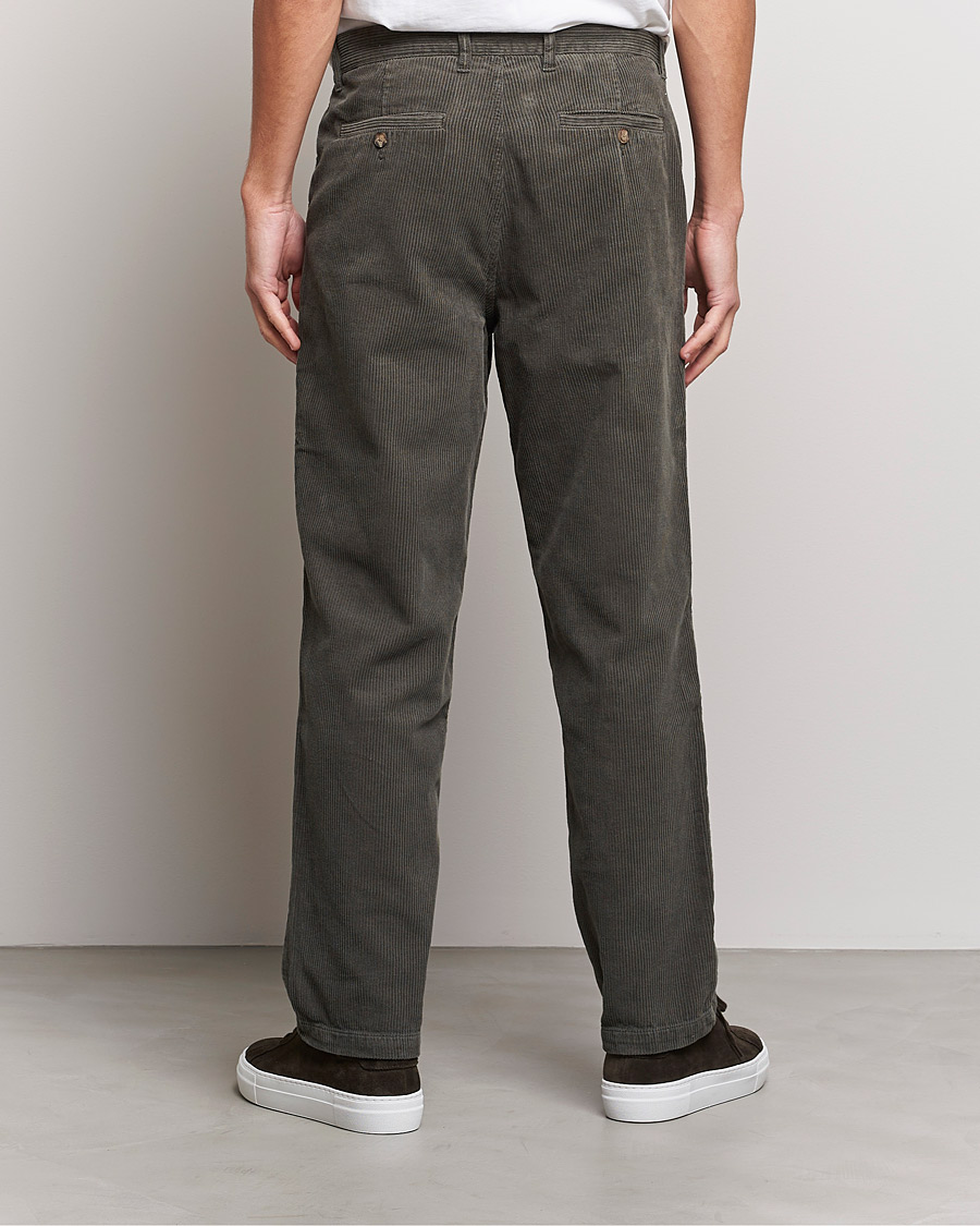 Herr | Byxor | A Day's March | Redwood Corduroy Trousers Olive