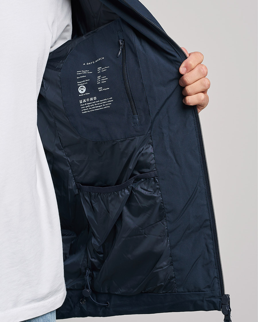 Herr | Jackor | A Day's March | Yangra Puffer Jacket Matt Navy