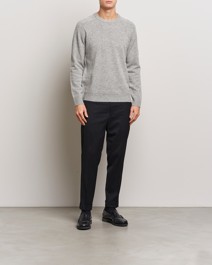 Herr | Tröjor | A Day's March | Brodick Lambswool Sweater Grey Melange