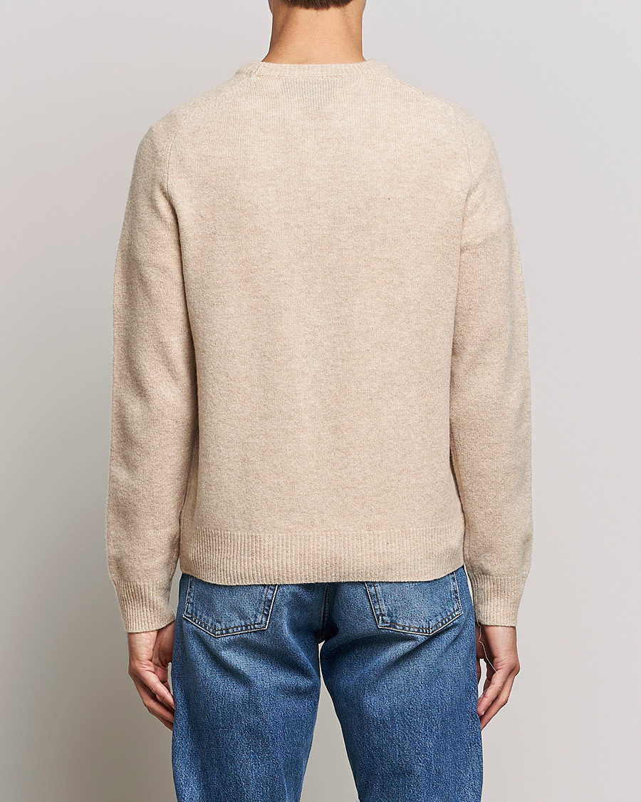 Herr | Tröjor | A Day's March | Brodick Lambswool Sweater Sand Melange