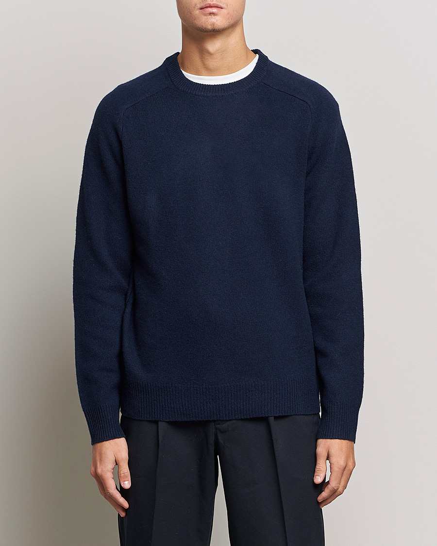 Herr | Avdelningar | A Day's March | Brodick Lambswool Sweater Navy