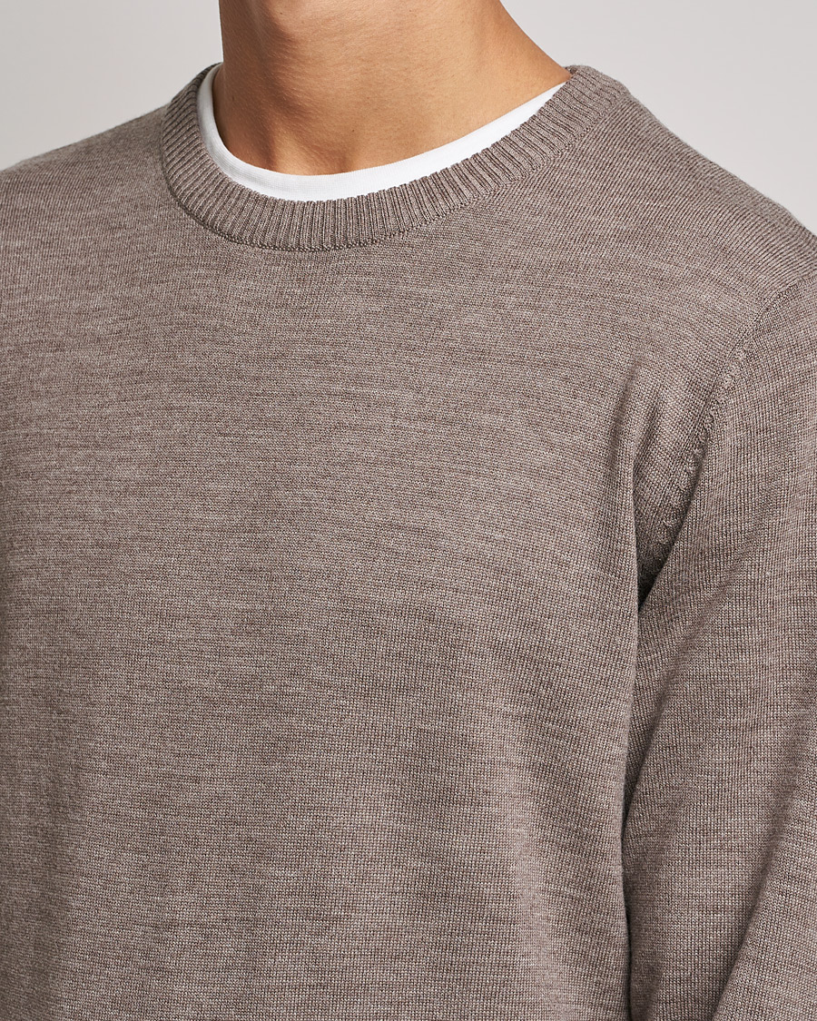 Herr | Tröjor | A Day's March | Alagón Merino Crew Taupe Melange