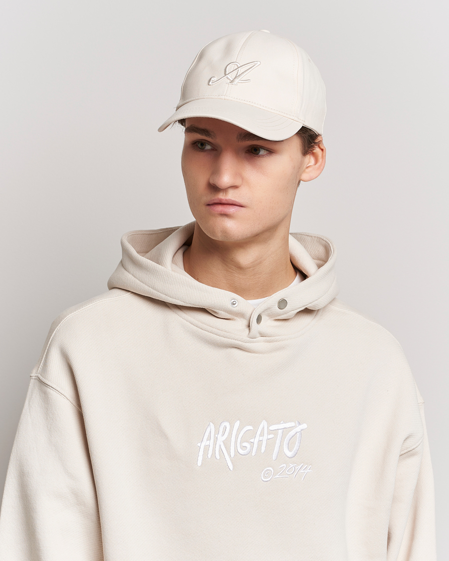 Herr | Axel Arigato Signature Cap Ecru/Black | Axel Arigato | Signature Cap Ecru/Black