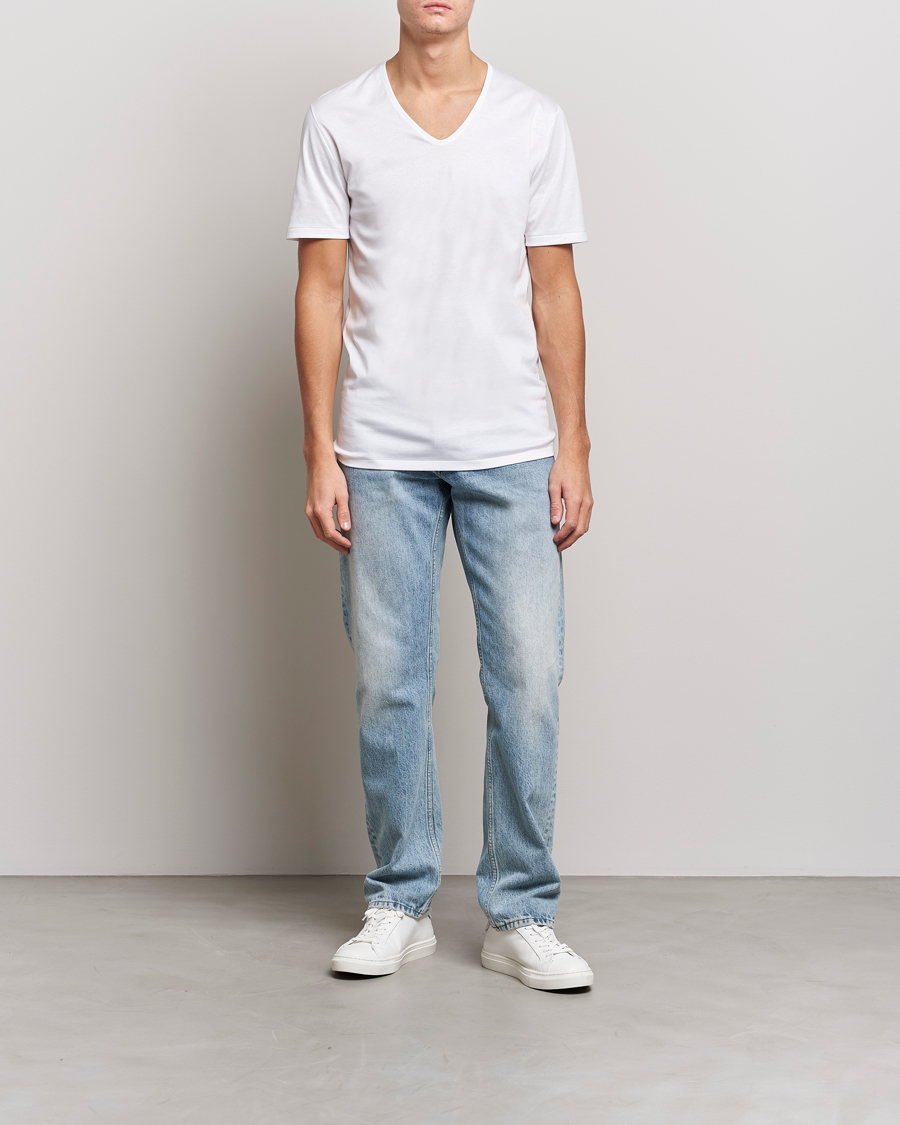 Herr | T-Shirts | Zimmerli of Switzerland | Sea Island Cotton V-Neck T-Shirt White